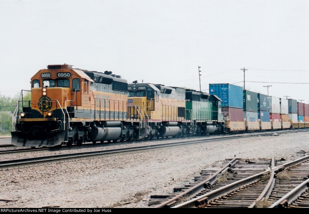 BNSF 6950 West